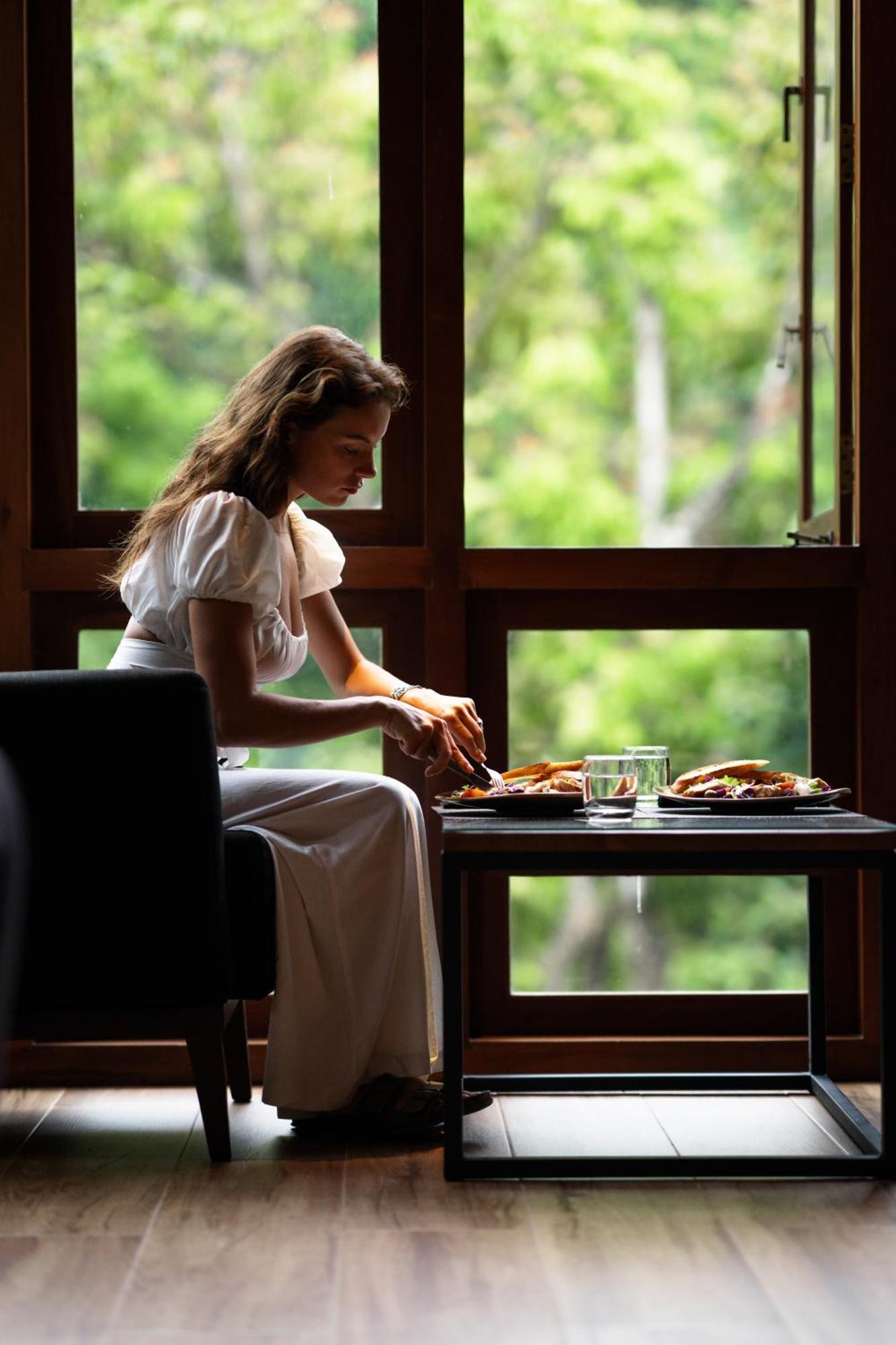 Moksha At Kitulgala - Rainforest Boutique Hotel Экстерьер фото